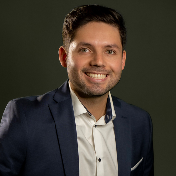 Oscar Gonzalez — Loan Officer, Omega Mortgage Group